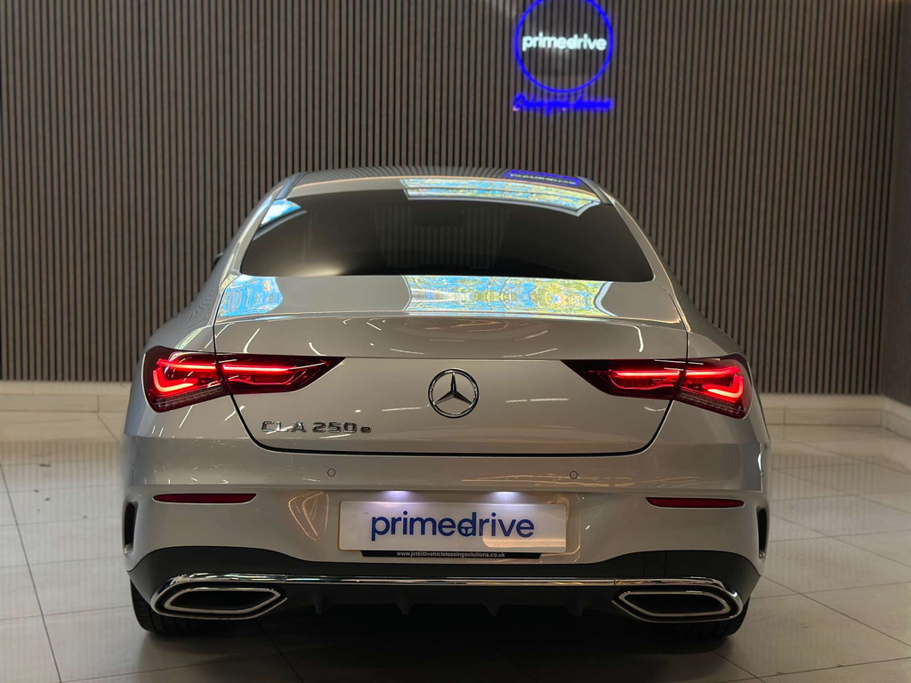 Mercedes-Benz 250 Cla Amg Line Premium E  #4