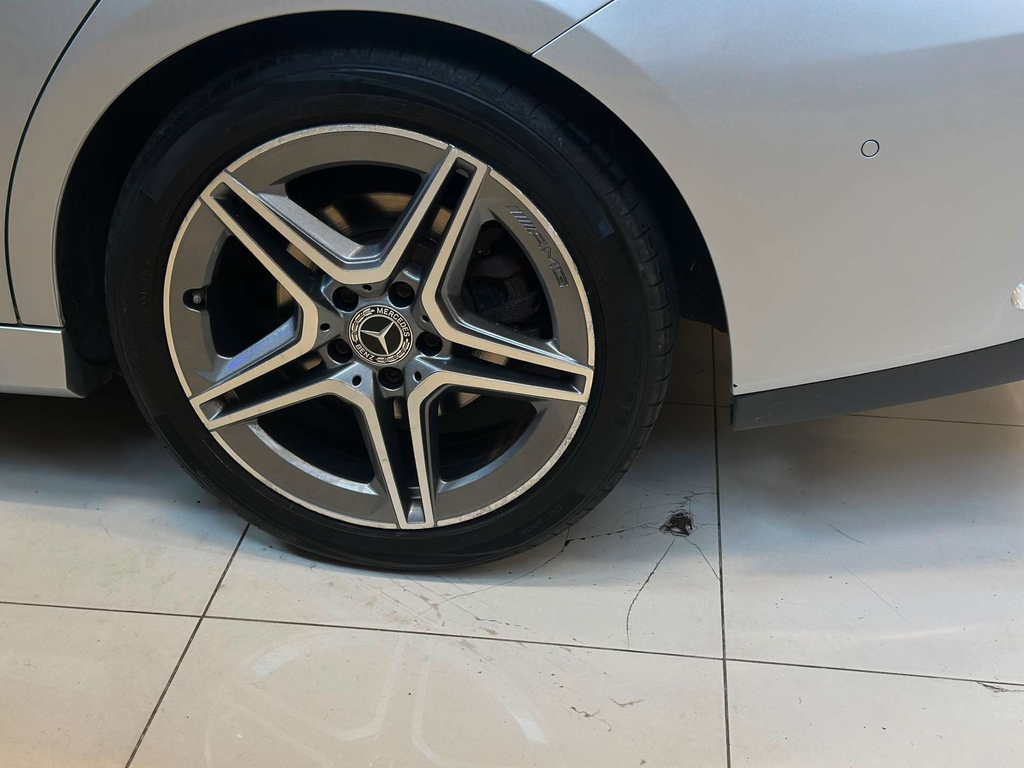 Mercedes-Benz 250 Cla 250 Amg Line Premium Black #12