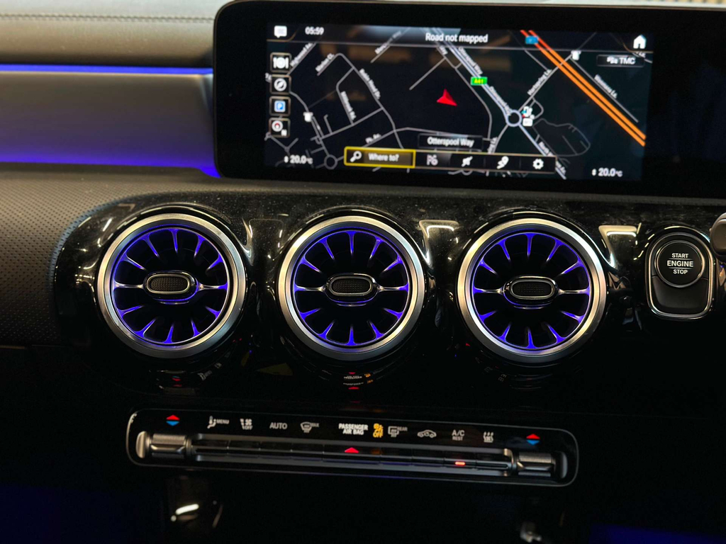 Mercedes-Benz 250 Cla 250 Amg Line Premium Black #22