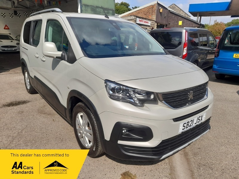 Peugeot Rifter 1.5 Hdi Blue Allure Beige