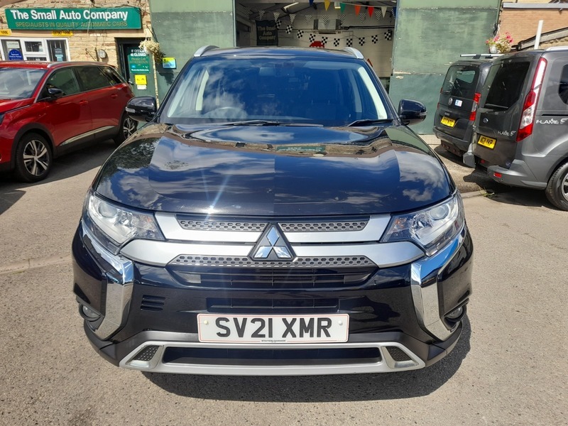 Mitsubishi Outlander 2.0 Design 4X4 7 Black #2