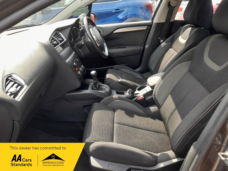 Citroen C4 1.6 Eco Turbo Blue Hdi Platinum Edition H Grey #16