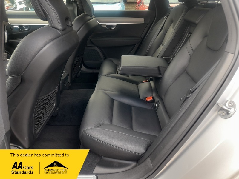 Volvo V90 2.0 B4 Mhev Core Estate Hybrid Eur Black #18