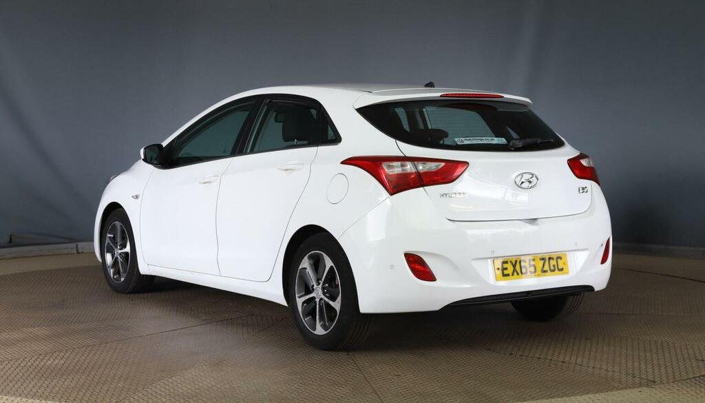 Hyundai I30 1.6 Se Euro 6 White #4