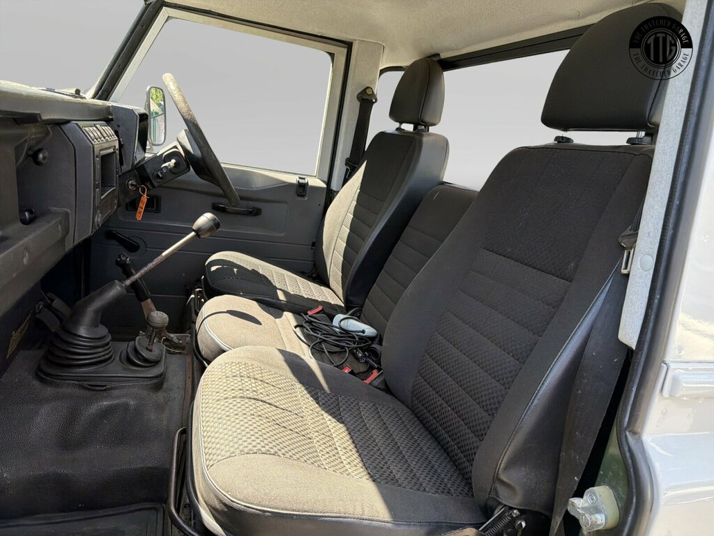 Land Rover Defender 130 130 Tipper White #6