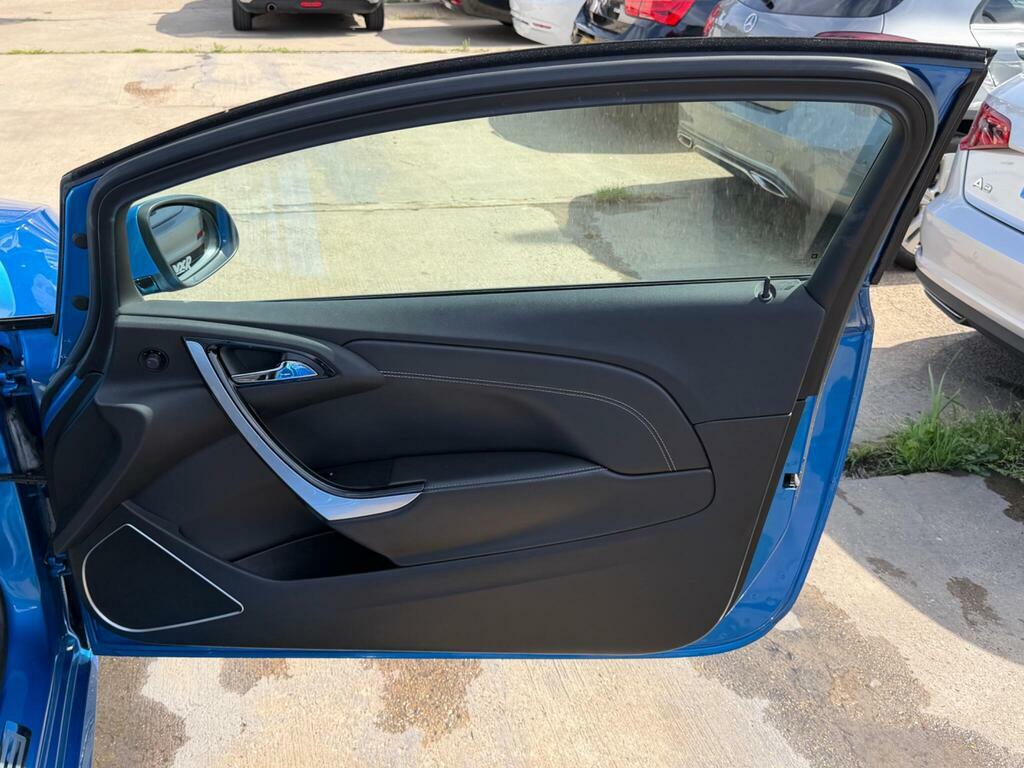 Vauxhall Astra GTC 2.0 Cdti Sri Coupe Euro 5 Ss Grey #15