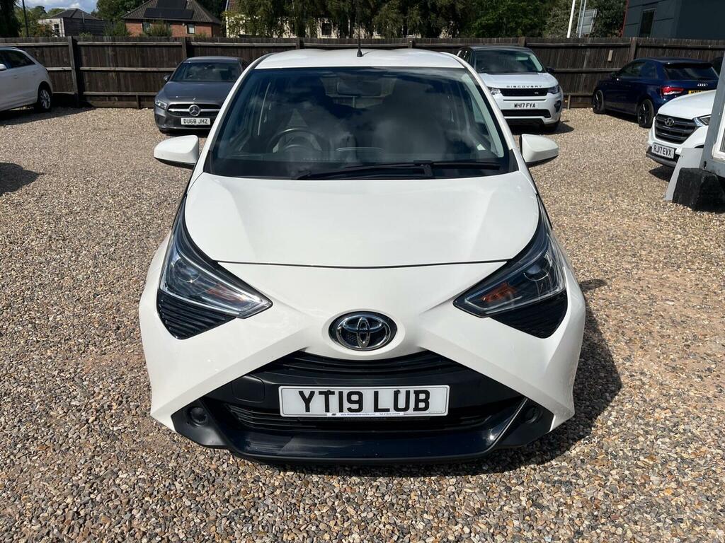 Toyota Aygo Hatchback 1.0 Vvt-i X-play Euro 6 201919 YT19LUB White #2