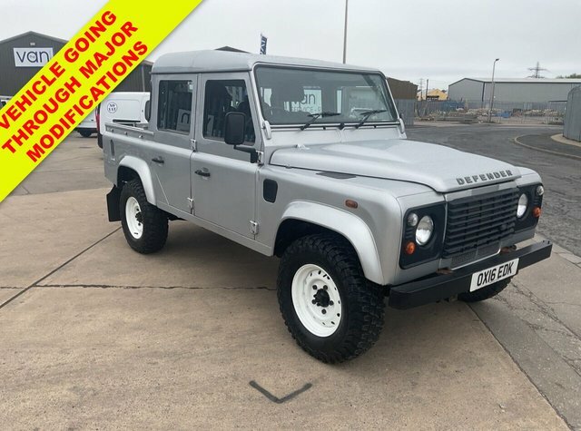 Land Rover Defender 2.2 Tdci Pickup Double Cab 4Wd M Silver