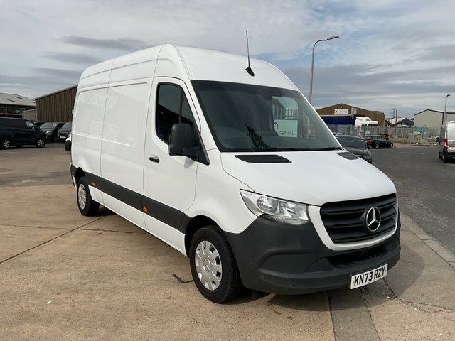 Mercedes-Benz Sprinter 2.0 315 Cdi Premium Panel Van Fw White
