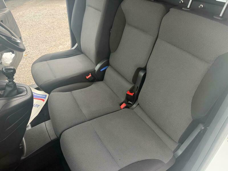 Vauxhall Combo 1.5 Turbo D 2300 Sportive L2 H1 Euro 6  #23