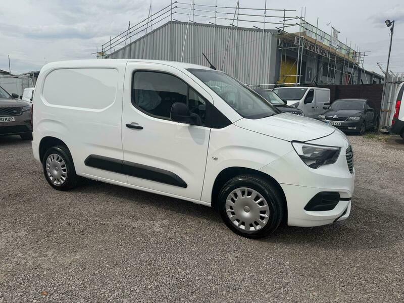 Vauxhall Combo 1.5 Turbo D 2300 Sportive L2 H1 Euro 6  #9