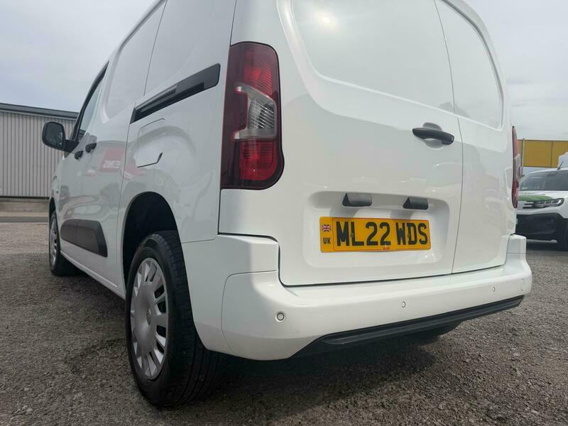 Vauxhall Combo 1.5 Turbo D 2300 Sportive L2 H1 Euro 6  #13