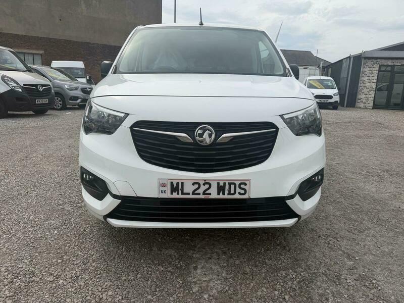 Vauxhall Combo L1h1 2300 Sportive White #2