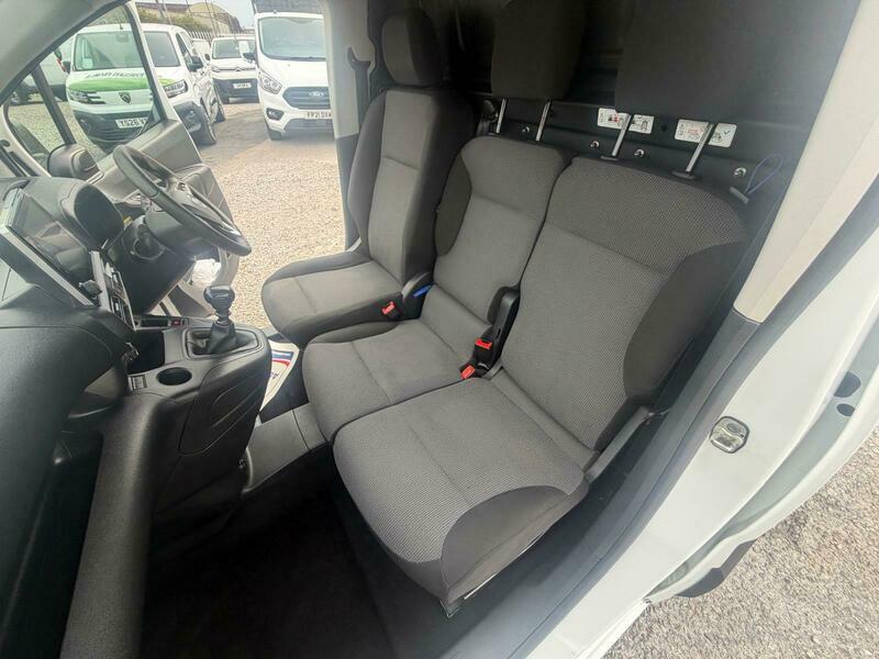 Vauxhall Combo 1.5 Turbo D 2300 Sportive L2 H1 Euro 6  #21
