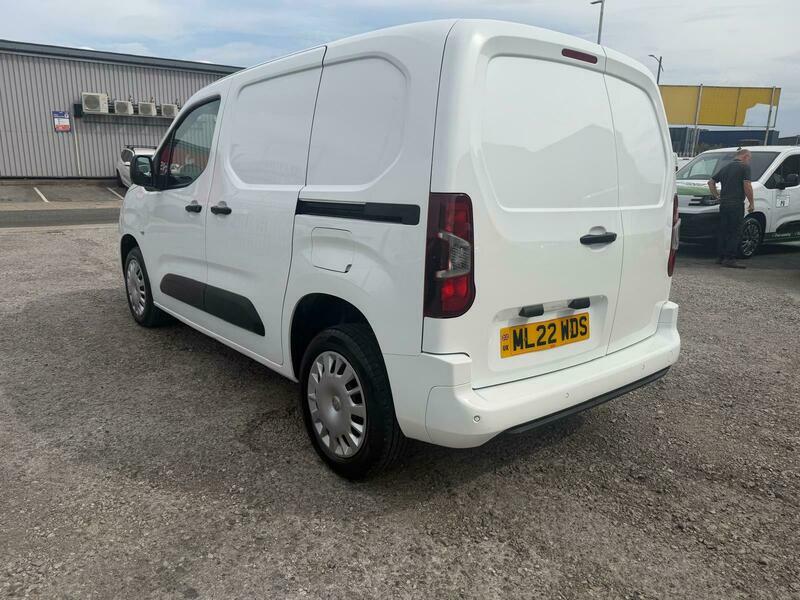 Vauxhall Combo 1.5 Turbo D 2300 Sportive L2 H1 Euro 6  #11