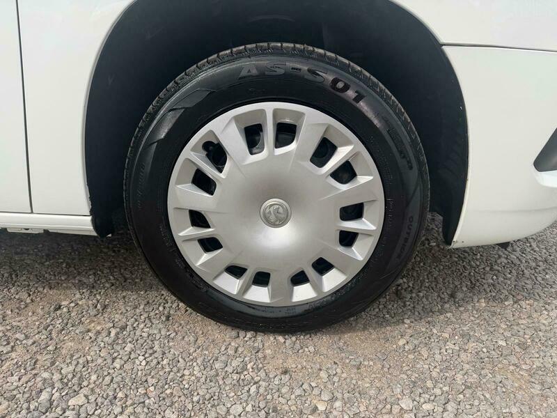 Vauxhall Combo 1.5 Turbo D 2300 Sportive L2 H1 Euro 6  #16