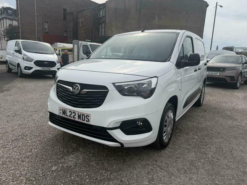 Vauxhall Combo L1h1 2300 Sportive White #4