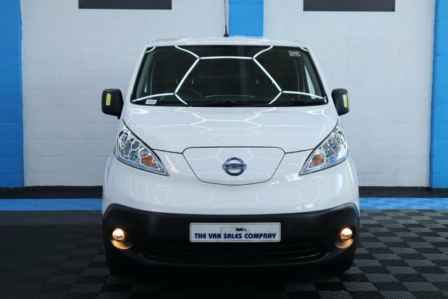 Nissan e-NV200 Mpv White #4