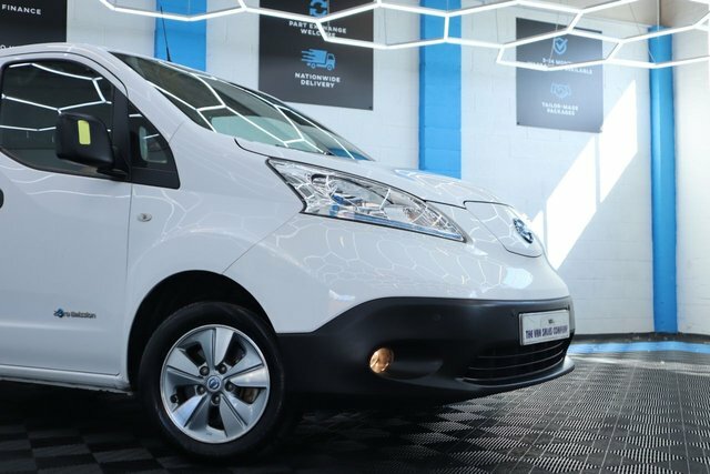 Nissan e-NV200 Mpv White #2