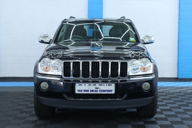 Jeep Grand Cherokee Limited Black #4