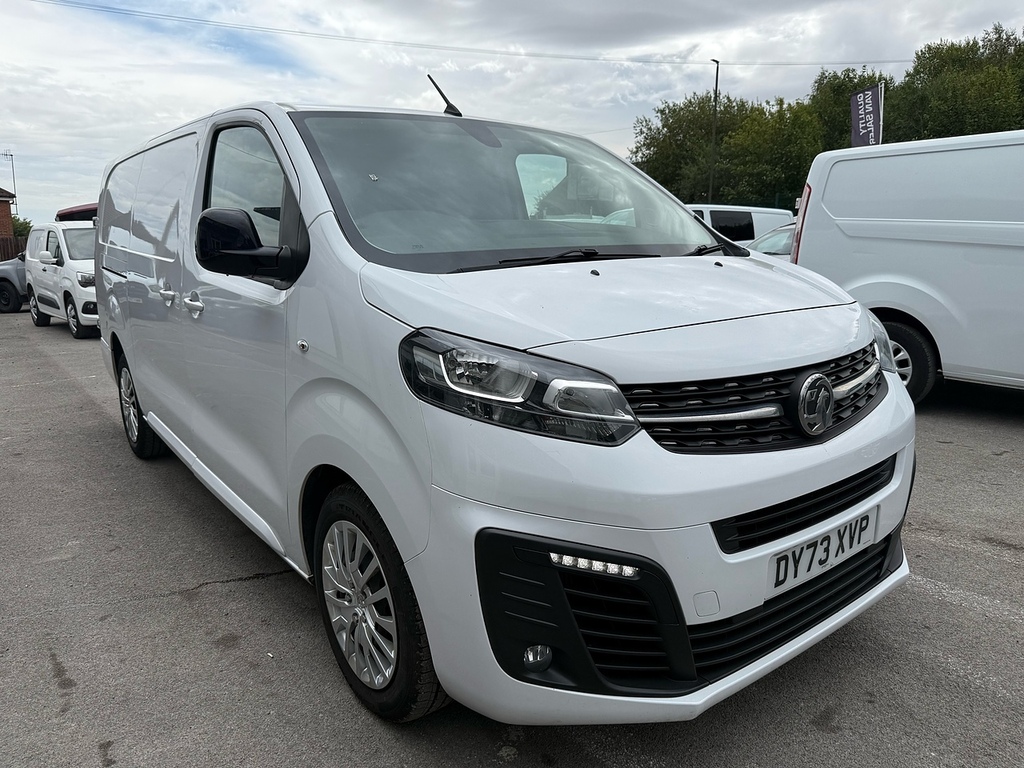 Vauxhall Vivaro 1.5 Turbo D 2900 Pro Lwb Air Con Van 6Dr Ma White #3