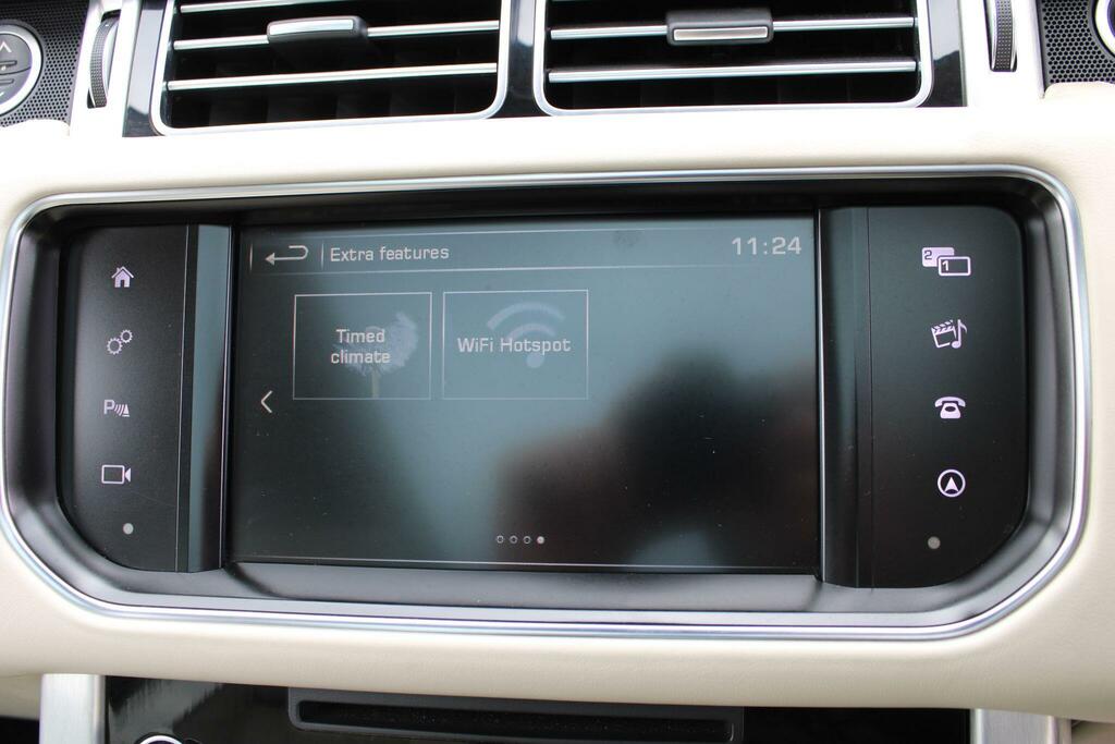 Land Rover Range Rover 4.4 Sdv8 Estate White #31