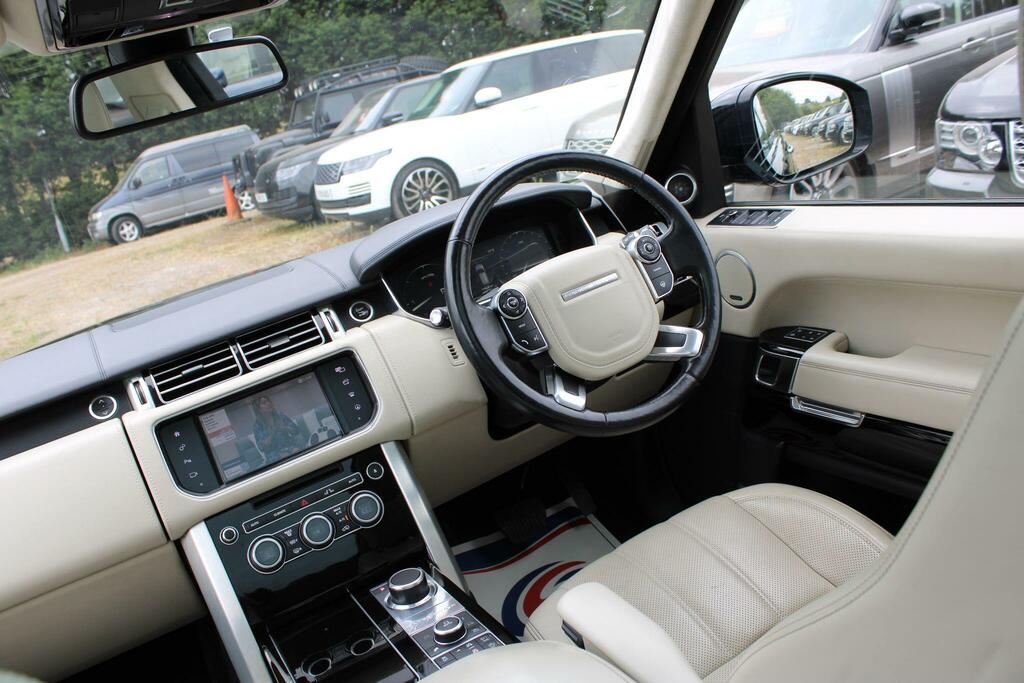 Land Rover Range Rover 4.4 Sdv8 Estate White #19