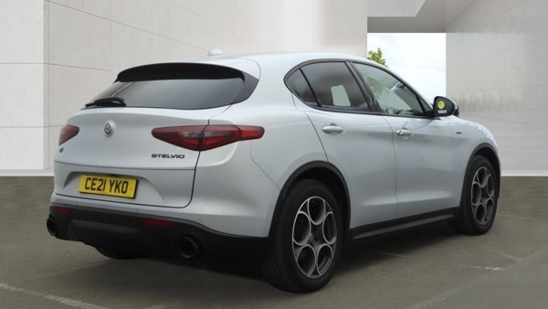 Alfa Romeo Stelvio Td Sprint Q4 White #4