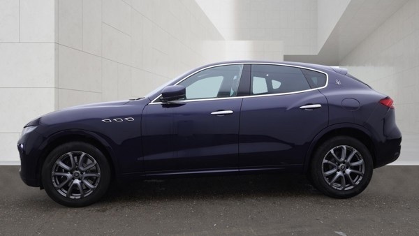 Maserati Levante V6 275 Blue #6