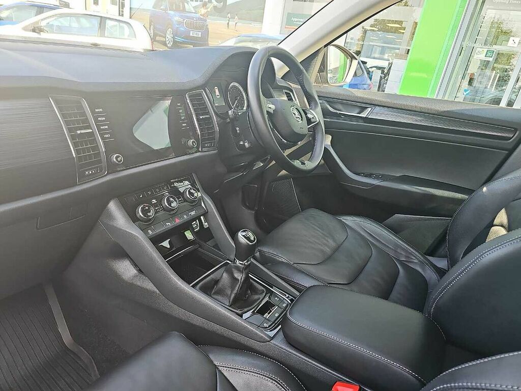 Skoda Kodiaq 1.5 Tsi Se LM21KUW Black #2