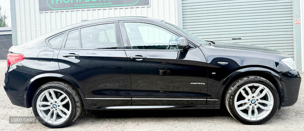 BMW X4 Xdrive30d M Sport Step Black #2