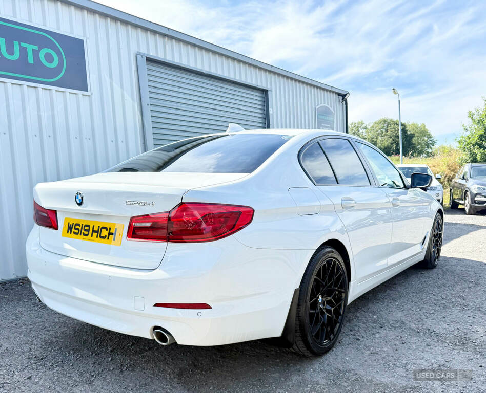 BMW 5 Series 520D Se White #4