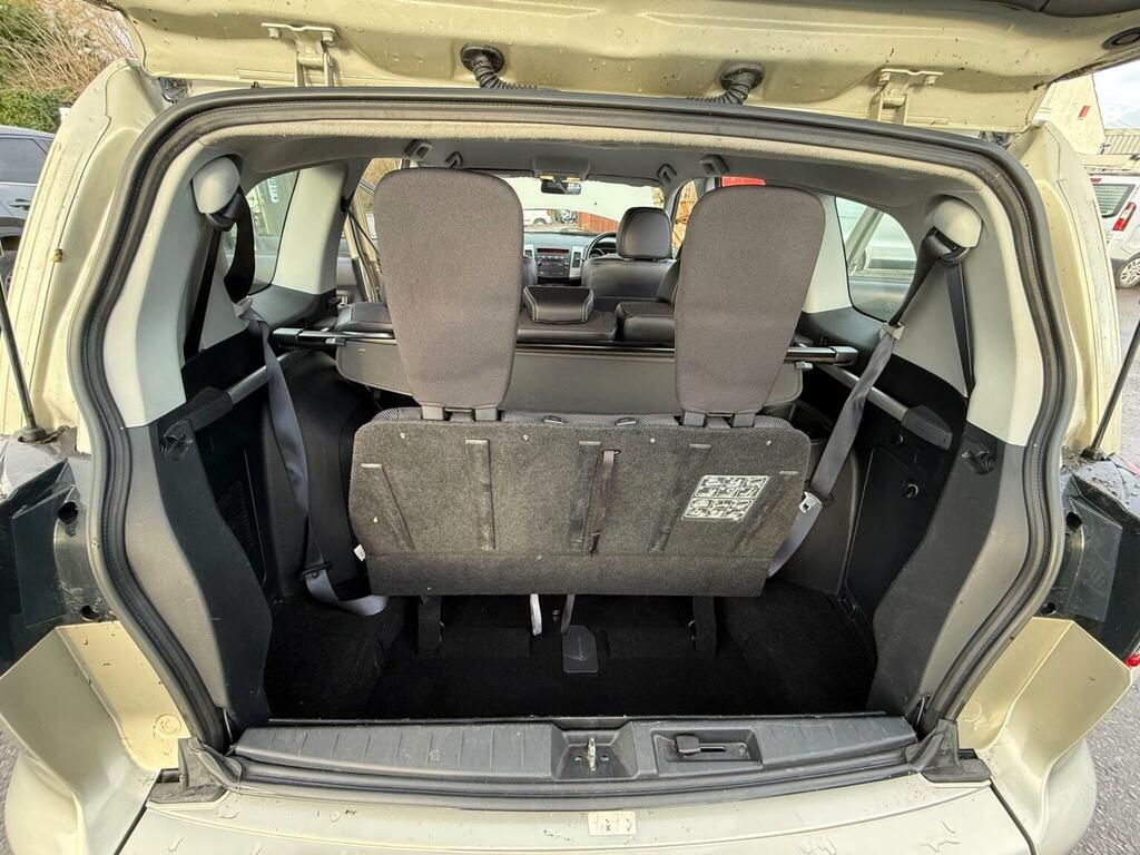 Citroen C-Crosser 2.2 Exclusive Hdi Black #19