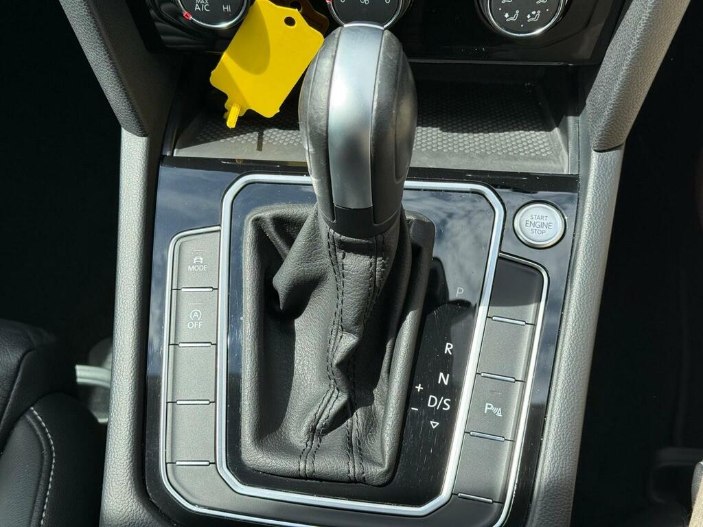 Volkswagen Passat Estate 2.0 Tdi 150Ps Se Nav Dsg Grey #11