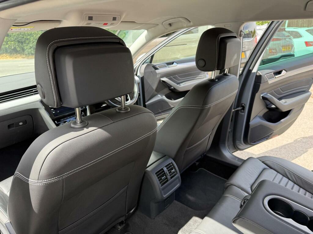 Volkswagen Passat Estate 2.0 Tdi 150Ps Se Nav Dsg Grey #23