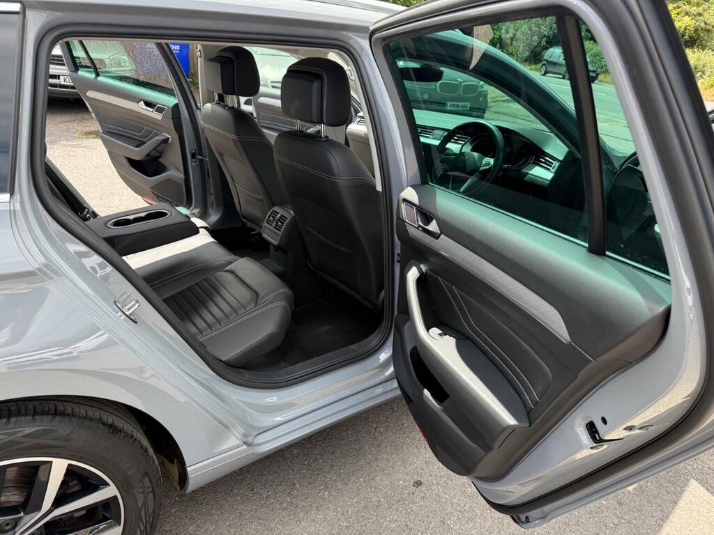 Volkswagen Passat Estate 2.0 Tdi 150Ps Se Nav Dsg Grey #27