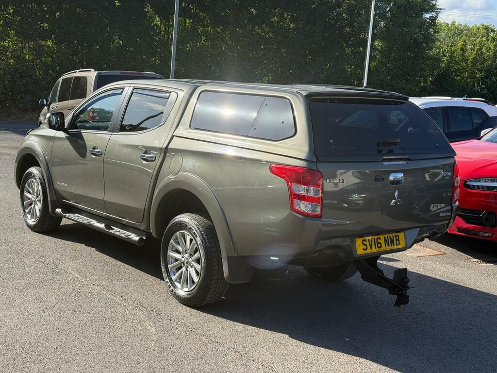 Mitsubishi L200 2.4 Di-d Dc Warrior 4Wd Euro 5 Green #5