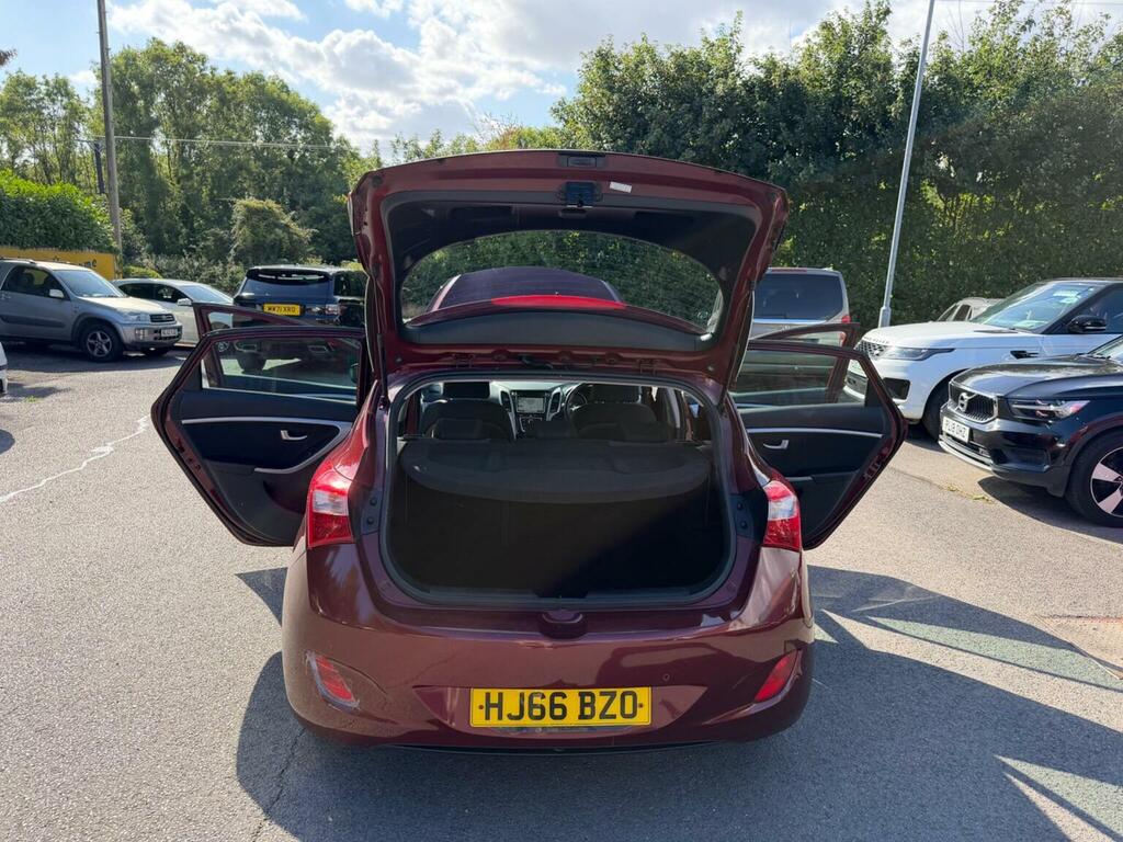 Hyundai I30 Hyundai I30 Se Blue #32
