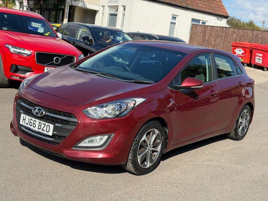Hyundai I30 1.6 Se Nav Euro 6 Red #3