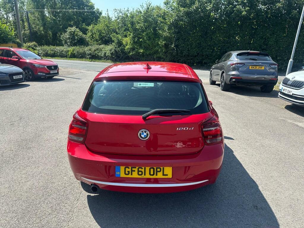 BMW 1 Series 2.0 120D Urban Euro 5 Ss Red #4