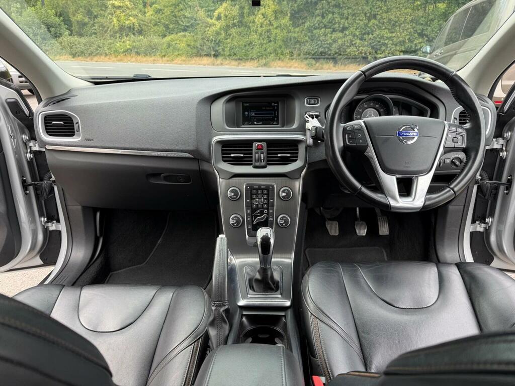Volvo V40 Cross Country D2 120 Cross Country Lux Geartronic Brown #14