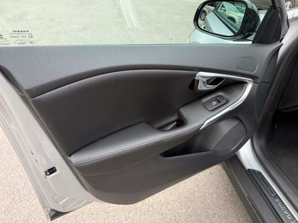 Volvo V40 Cross Country D2 120 Cross Country Lux Geartronic Brown #18