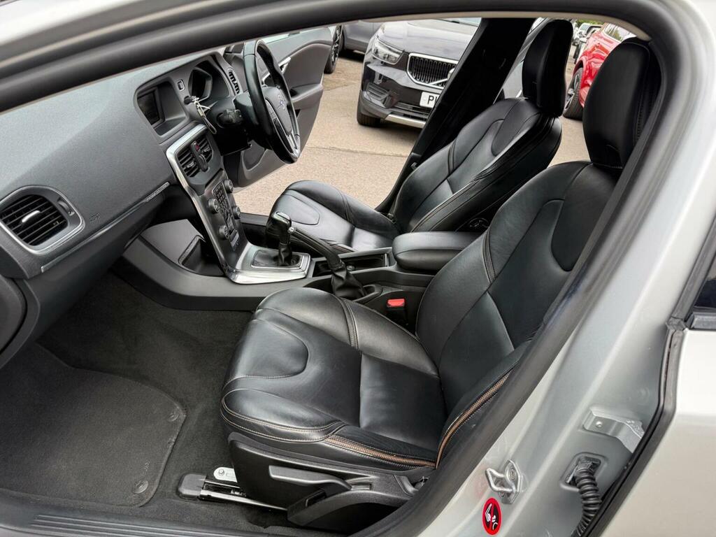 Volvo V40 Cross Country D2 120 Cross Country Lux Geartronic Brown #17