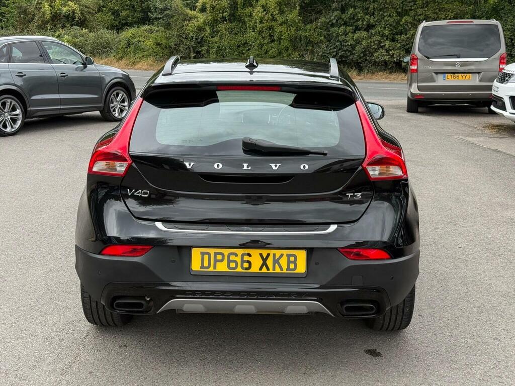 Volvo V40 Cross Country 1.5 T3 Pro Euro 6 Ss Black #6
