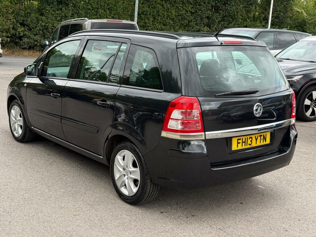 Vauxhall Zafira Mpv 1.6 16V Exclusiv Euro 5 201313 FH13YTN Black #4