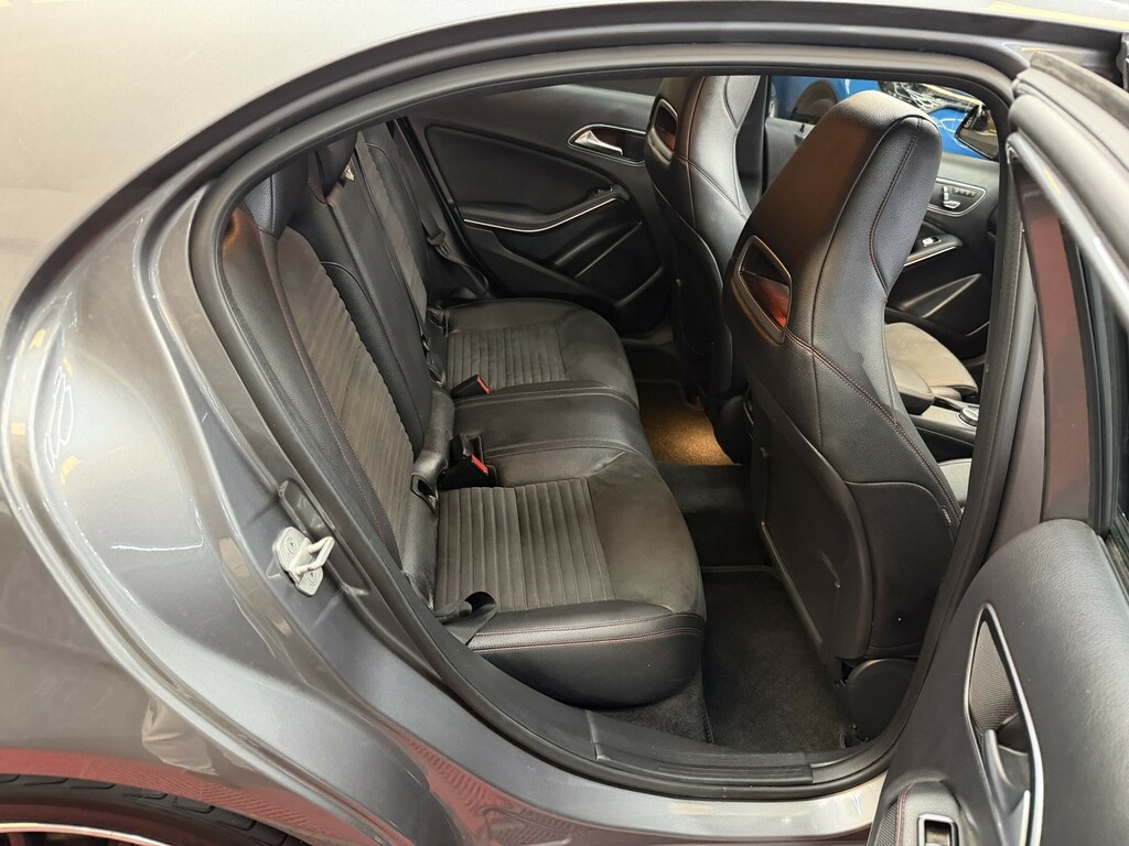 Mercedes-Benz A Class 2.1L Amg Sport Silver #18