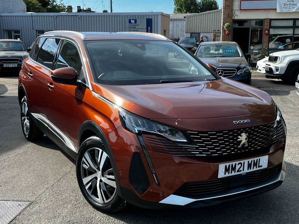 Peugeot 5008 1.5L Allure Premium Brown