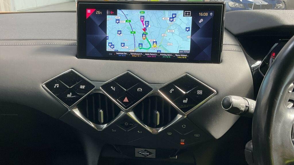 DS DS 3 Crossback 1.2 Puretech Ultra Prestige Crossback Eat8 Euro 6 Red #13