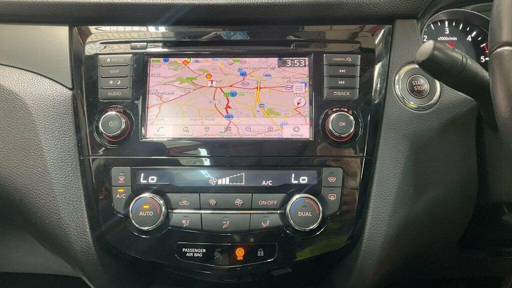 Nissan Qashqai Tekna Black #8