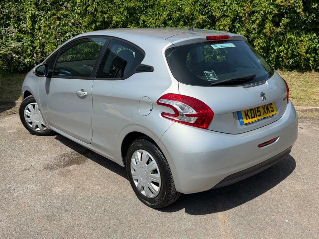 Peugeot 208 Access Silver #5
